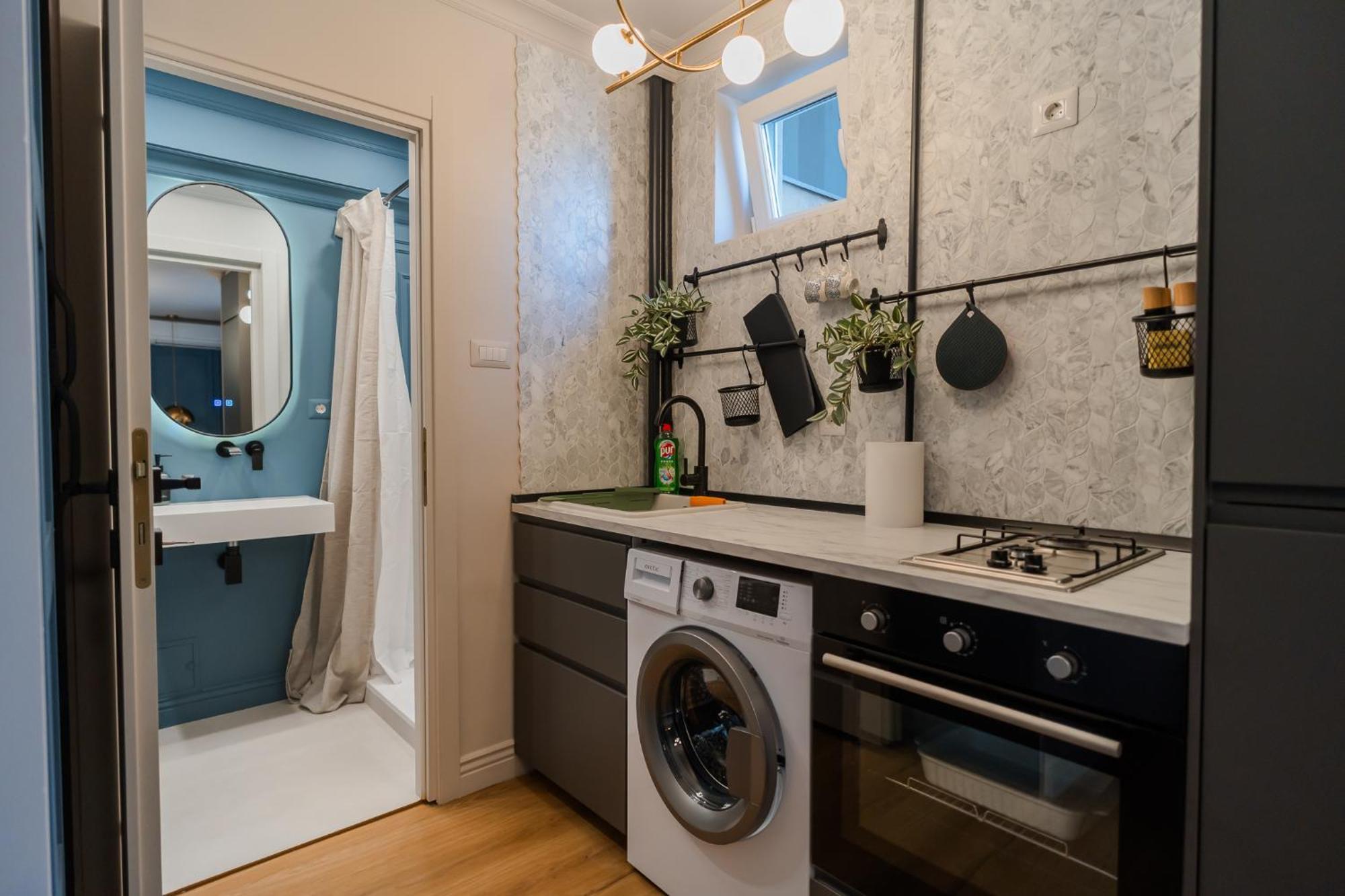 Opal Gem In Old Town Apartment